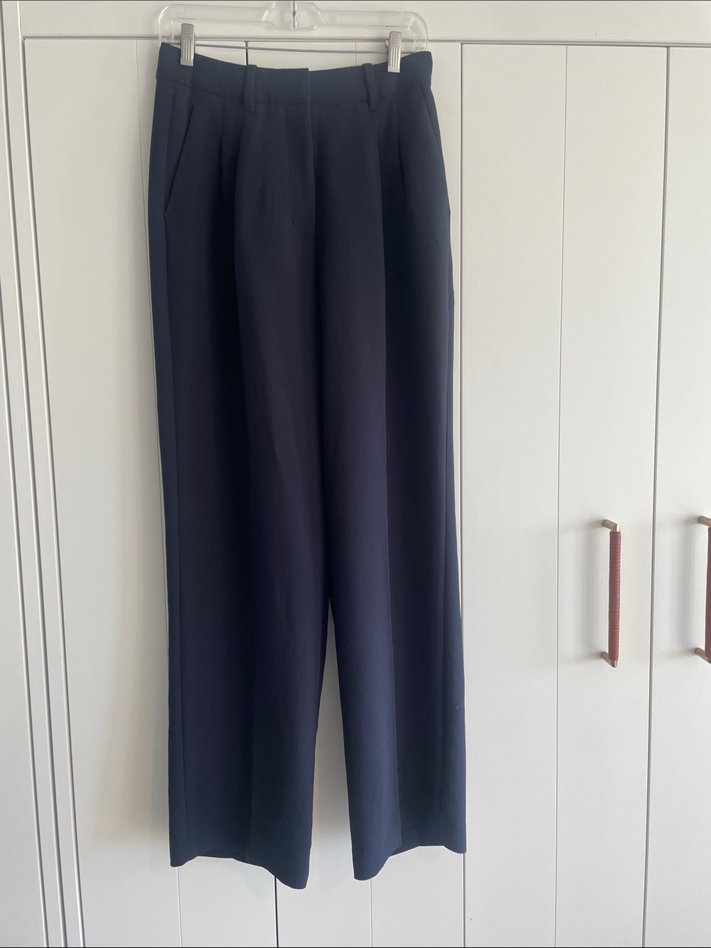 Aritzia Navy Wide-Leg Trousers effortless sz 6